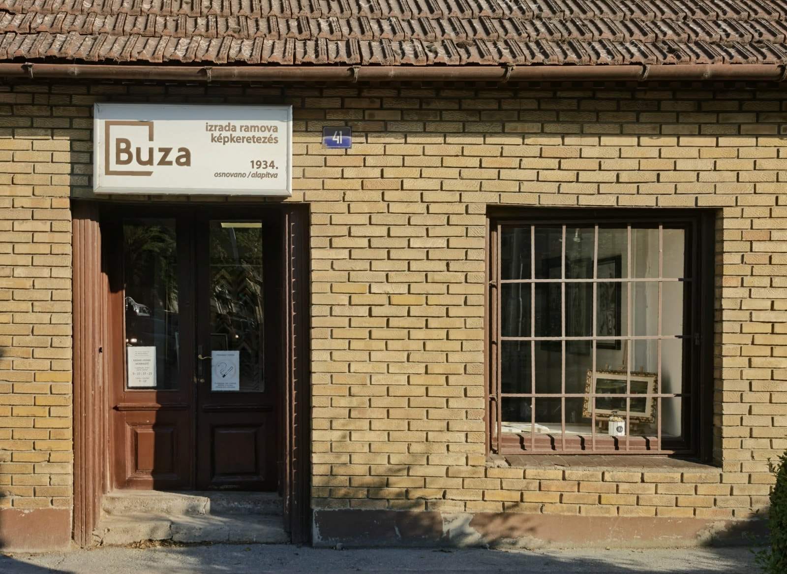 Radnja Buza - pogled spreda